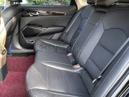 Kia K7 2018 года за 9 450 000 тг. в Алматы – фото 27
