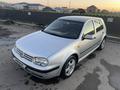 Volkswagen Golf 2001 годаүшін2 950 000 тг. в Усть-Каменогорск