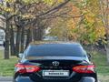 Toyota Camry 2023 года за 16 500 000 тг. в Алматы – фото 5