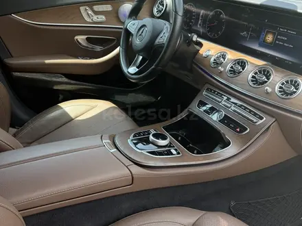 Mercedes-Benz E 400 2018 года за 28 000 000 тг. в Алматы – фото 14