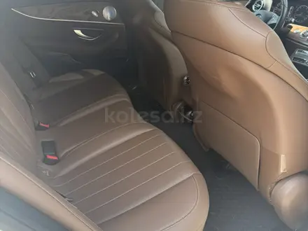 Mercedes-Benz E 400 2018 года за 28 000 000 тг. в Алматы – фото 15