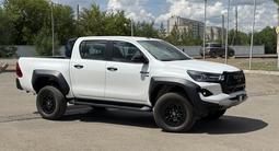 Toyota Hilux 2025 года за 32 400 000 тг. в Уральск – фото 5