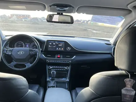 Hyundai Grandeur 2018 года за 7 800 000 тг. в Актобе – фото 10
