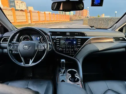 Toyota Camry 2019 года за 14 990 000 тг. в Павлодар – фото 10