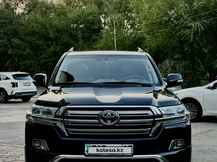 Toyota Land Cruiser 2016 года за 34 000 000 тг. в Алматы