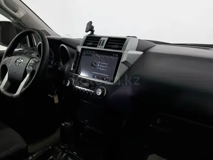 Toyota Land Cruiser Prado 2016 года за 18 590 000 тг. в Астана – фото 15