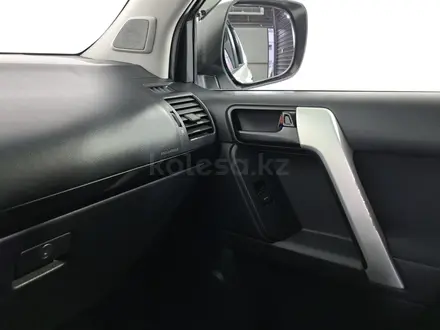 Toyota Land Cruiser Prado 2016 года за 18 590 000 тг. в Астана – фото 28