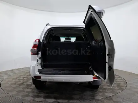 Toyota Land Cruiser Prado 2016 года за 18 590 000 тг. в Астана – фото 9
