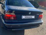 BMW 528 1998 годаүшін2 600 000 тг. в Жезказган