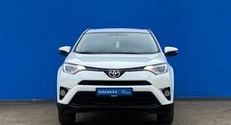 Toyota RAV4 2016 года за 10 050 000 тг. в Алматы – фото 2