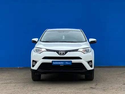 Toyota RAV4 2016 года за 10 050 000 тг. в Алматы – фото 2