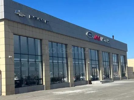 Дилерский Центр Ильберс, Автосалон JAC в Семей – фото 3
