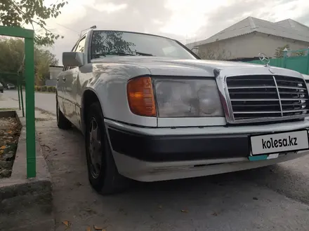 Mercedes-Benz E 230 1989 года за 1 000 000 тг. в Тараз – фото 2