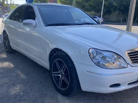 Mercedes-Benz S 320 1999 года за 3 500 000 тг. в Шымкент – фото 3