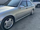 Mercedes-Benz C 36 AMG 1995 года за 4 000 000 тг. в Алматы – фото 4