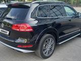 Volkswagen Touareg 2014 годаfor17 000 000 тг. в Уральск – фото 4