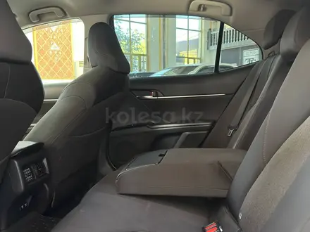Toyota Camry 2018 года за 10 500 000 тг. в Шымкент – фото 7