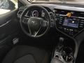 Toyota Camry 2018 года за 10 500 000 тг. в Шымкент – фото 8