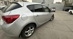 Opel Astra 2010 года за 2 700 000 тг. в Алматы – фото 3
