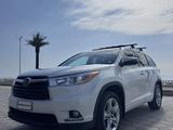 Toyota Highlander 2015 года за 10 500 000 тг. в Актау – фото 3
