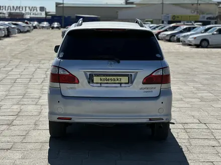 Toyota Avensis Verso 2004 года за 4 750 000 тг. в Атырау – фото 4