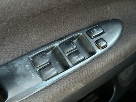 Toyota Avensis Verso 2004 года за 4 750 000 тг. в Атырау – фото 13