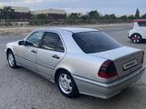 Mercedes-Benz C 180 1999 годаүшін1 800 000 тг. в Актау – фото 2
