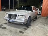 Mercedes-Benz E 280 1993 года за 2 500 000 тг. в Туркестан – фото 2
