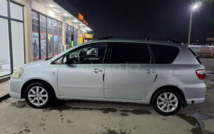 Toyota Avensis Verso 2005 годаfor7 500 000 тг. в Шымкент