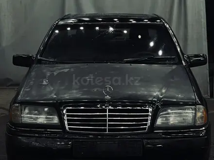 Mercedes-Benz C 200 1994 года за 1 500 000 тг. в Алматы