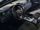 Toyota Camry 2013 года за 5 700 000 тг. в Актобе – фото 5
