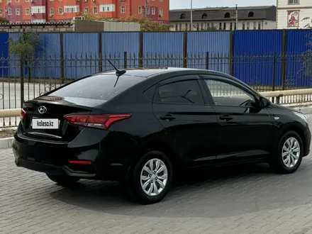 Hyundai Solaris 2017 года за 5 800 000 тг. в Актау