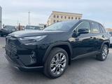 Toyota RAV4 Luxe+ 2023 года за 22 250 000 тг. в Атырау – фото 2