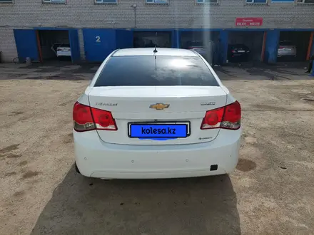 Chevrolet Cruze 2014 года за 4 000 000 тг. в Астана – фото 3