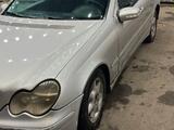 Mercedes-Benz C 180 2002 года за 1 350 000 тг. в Алматы