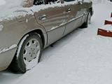 Mercedes-Benz E 200 1992 годаfor900 000 тг. в Щучинск – фото 2