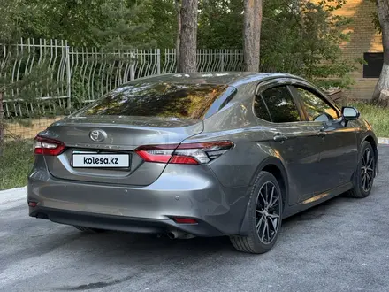 Toyota Camry 2022 года за 12 380 000 тг. в Караганда – фото 4