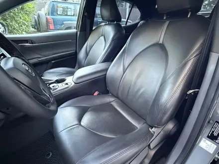 Toyota Camry 2022 года за 12 380 000 тг. в Караганда – фото 10