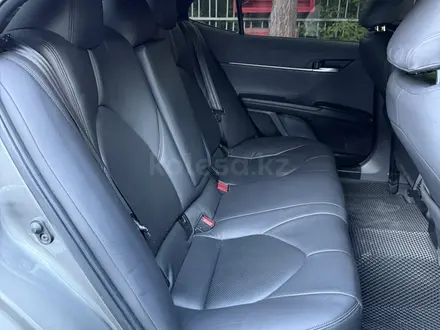 Toyota Camry 2022 года за 12 380 000 тг. в Караганда – фото 18