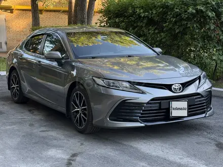 Toyota Camry 2022 года за 12 380 000 тг. в Караганда – фото 3