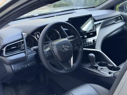 Toyota Camry 2022 года за 12 380 000 тг. в Караганда – фото 8
