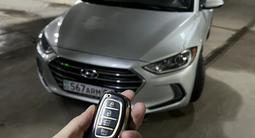 Hyundai Elantra 2017 годаfor6 700 000 тг. в Астана – фото 3