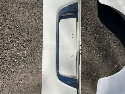 Задняя крышка багажника на Лексус 570 07-15 за 330 000 тг. в Актау – фото 2