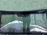 Лобовое стекло Тойота Ленд Крузер 200 за 65 000 тг. в Алматы – фото 2