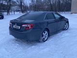 Toyota Camry 2012 года за 6 000 000 тг. в Уральск – фото 2