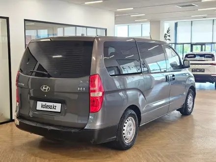 Hyundai H-1 2012 года за 6 850 000 тг. в Астана – фото 13