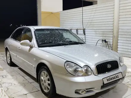 Hyundai Sonata 2001 года за 3 300 000 тг. в Актау – фото 3