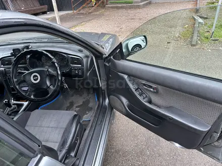 Subaru Legacy 2001 года за 2 000 000 тг. в Алматы – фото 11