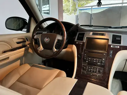 Cadillac Escalade 2007 года за 11 000 000 тг. в Алматы – фото 19