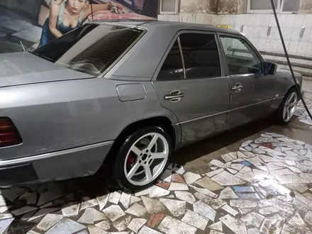 Mercedes-Benz E 200 1990 года за 1 500 000 тг. в Кызылорда – фото 12